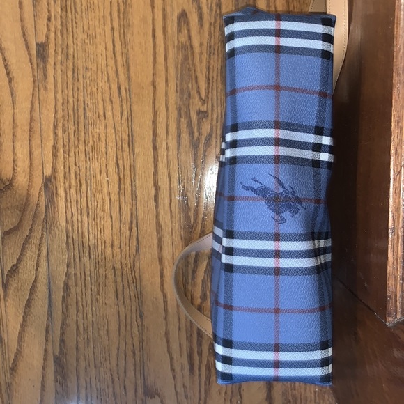 Blue plaid Burberry Tote with trademark horse logo. - Picture 6 of 13